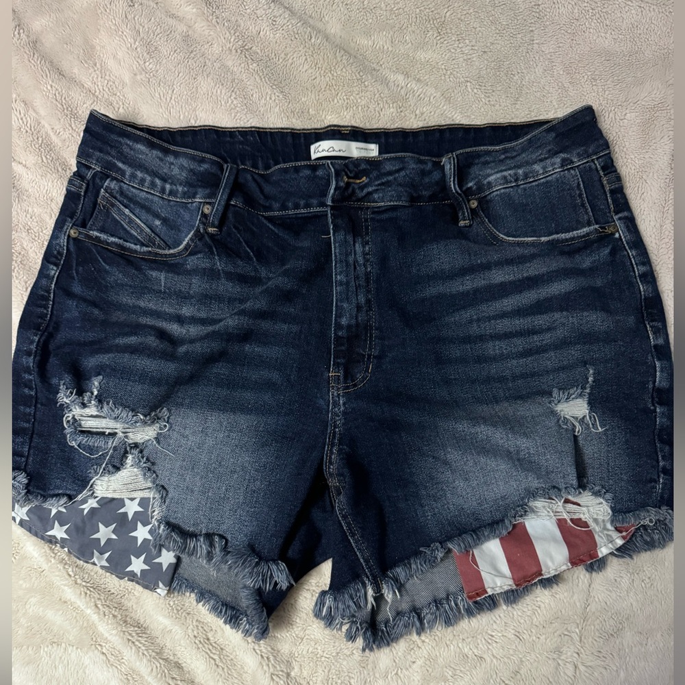 KanCan USA shorts